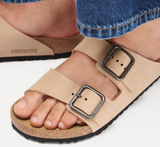 Arizona Wire Buckle Cuir nubuck - Sandcastle